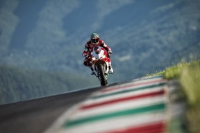 开云官网在线-梅尔滕斯精准控速 打出战术泳范本，梅尔滕斯男友