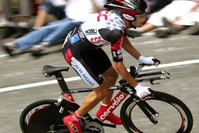 开云官方网站-新闻中心提醒运动装备标准升级旧器材置换方案，旧运动器材回收